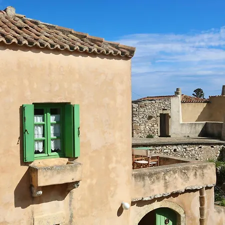 Axion Holiday home
